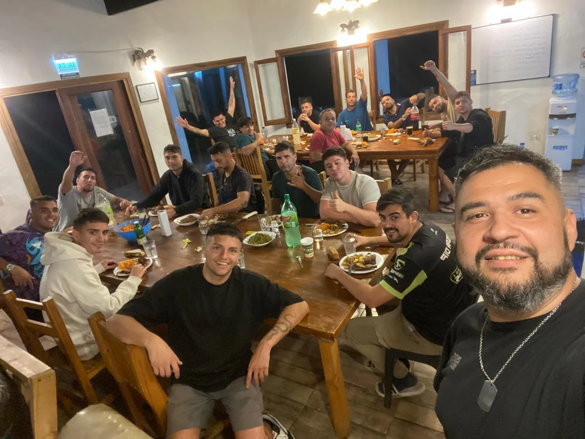 Almuerzo grupal en comunidad — convivencia diaria en Fundación Vida Plena